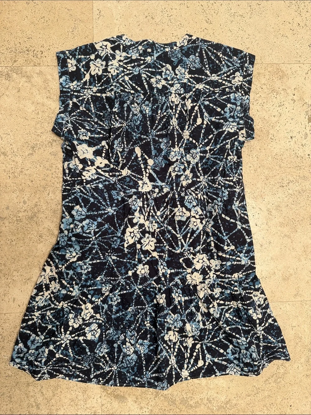 Marie Oliver Blue Floral Tie-Dye Short Sleeve Dress - Picture 2 of 3